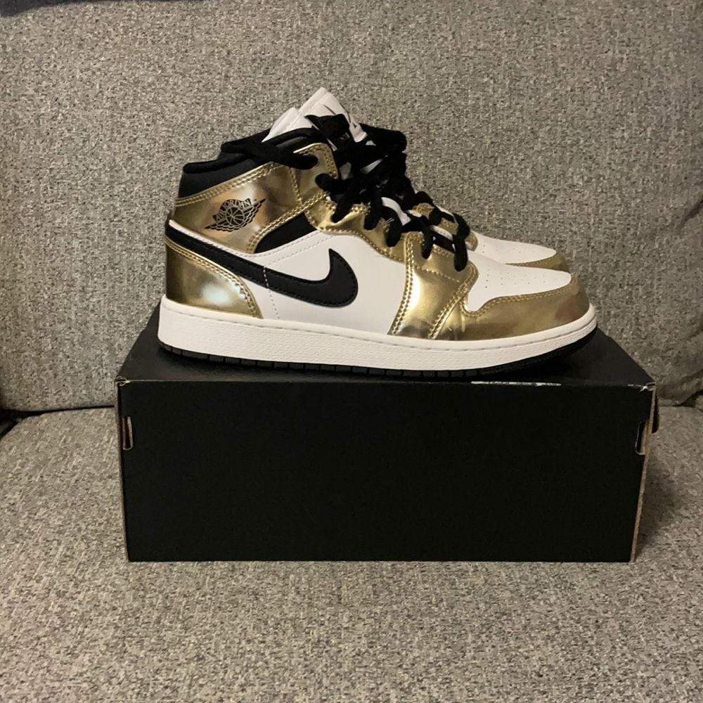 Air Jordan 1 Mid SE (GS)